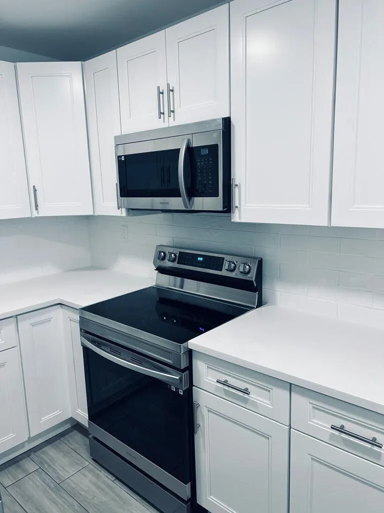 930 N 14th Court, Hollywood, FL 33020 photo 6