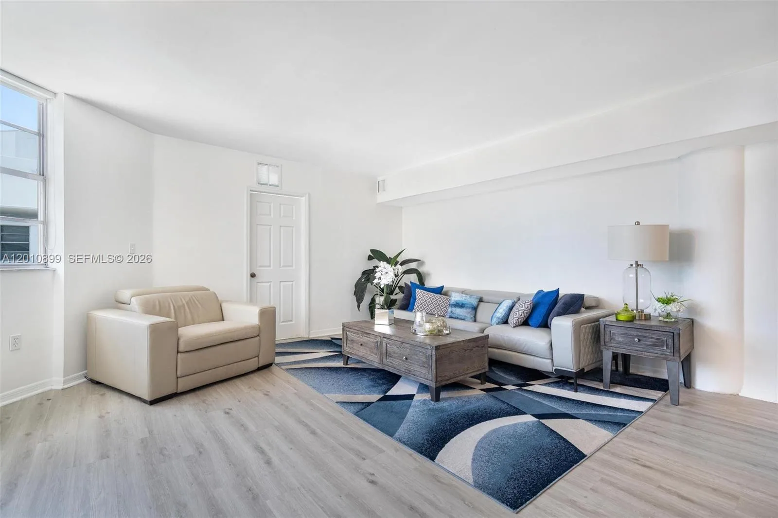 825 Brickell Bay Dr # 2042, Miami, FL 33131