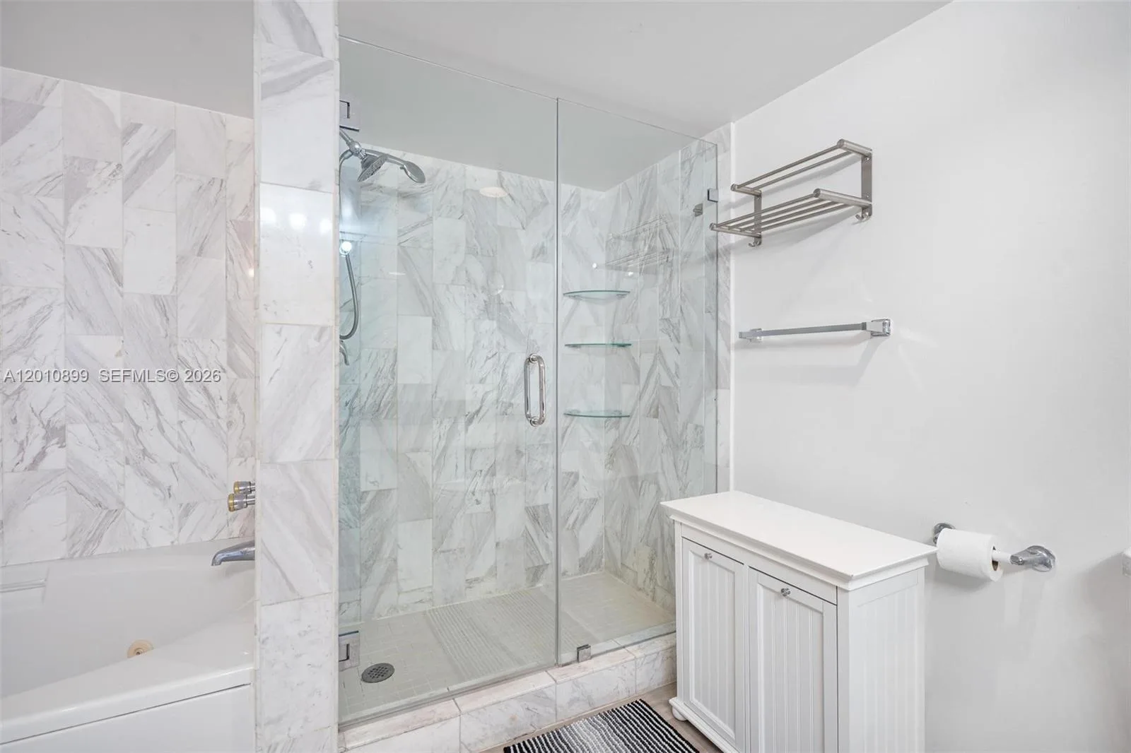 825 Brickell Bay Dr # 2042, Miami, FL 33131 photo 11