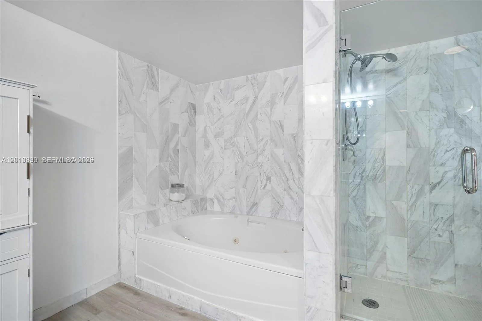 825 Brickell Bay Dr # 2042, Miami, FL 33131 photo 12
