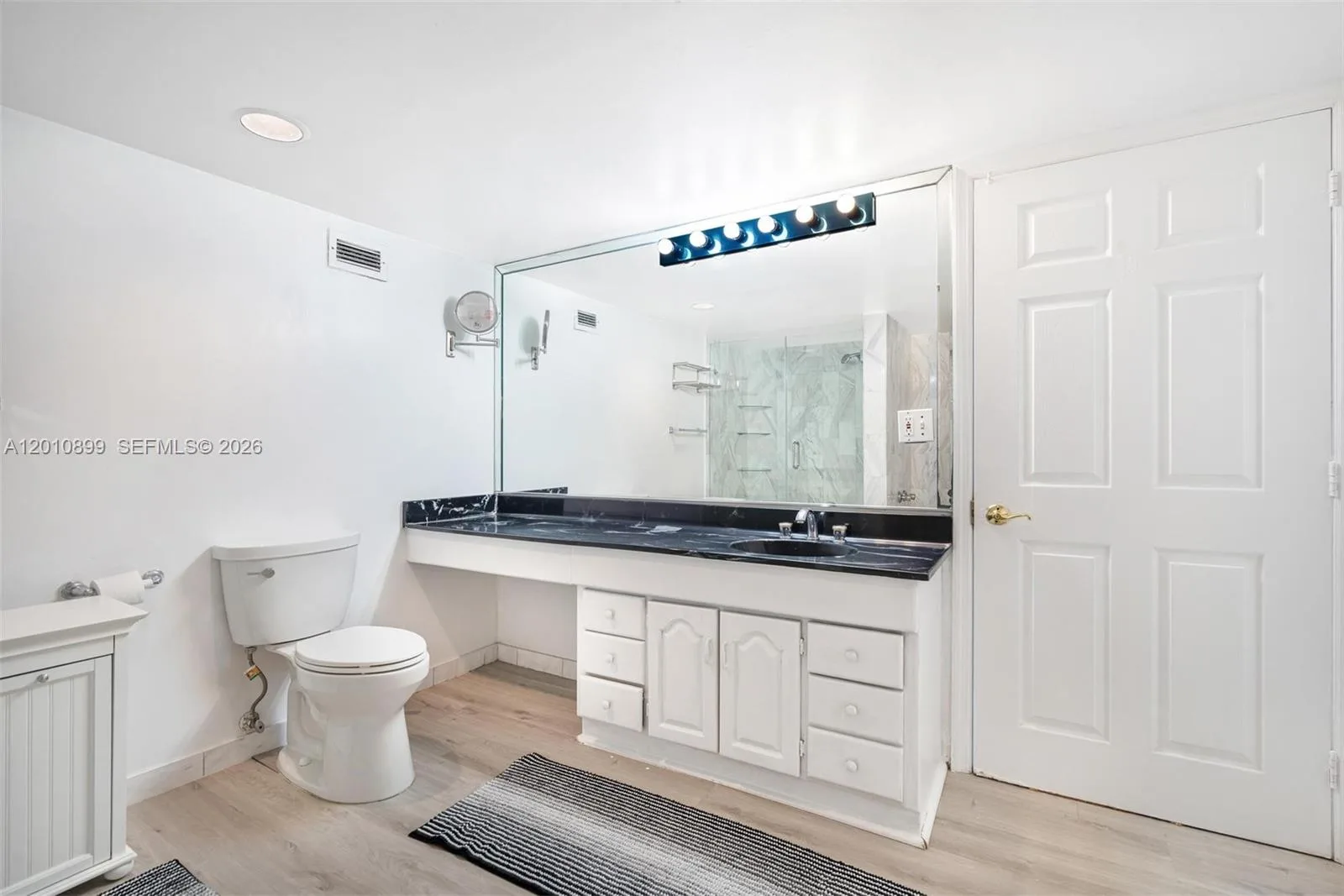 825 Brickell Bay Dr # 2042, Miami, FL 33131 photo 13