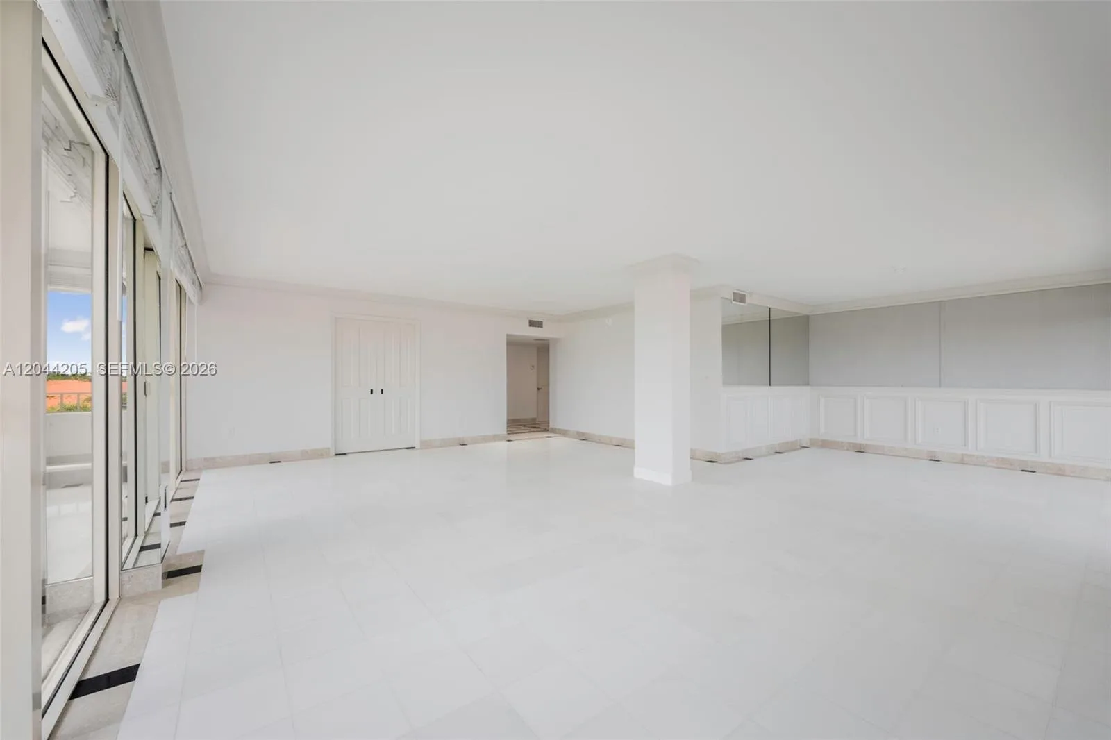 155 Ocean Lane Dr # 600, Key Biscayne, FL 33149 photo 2