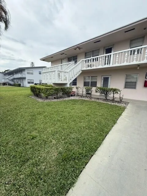 36 Norwich B, West Palm Beach, FL 33417