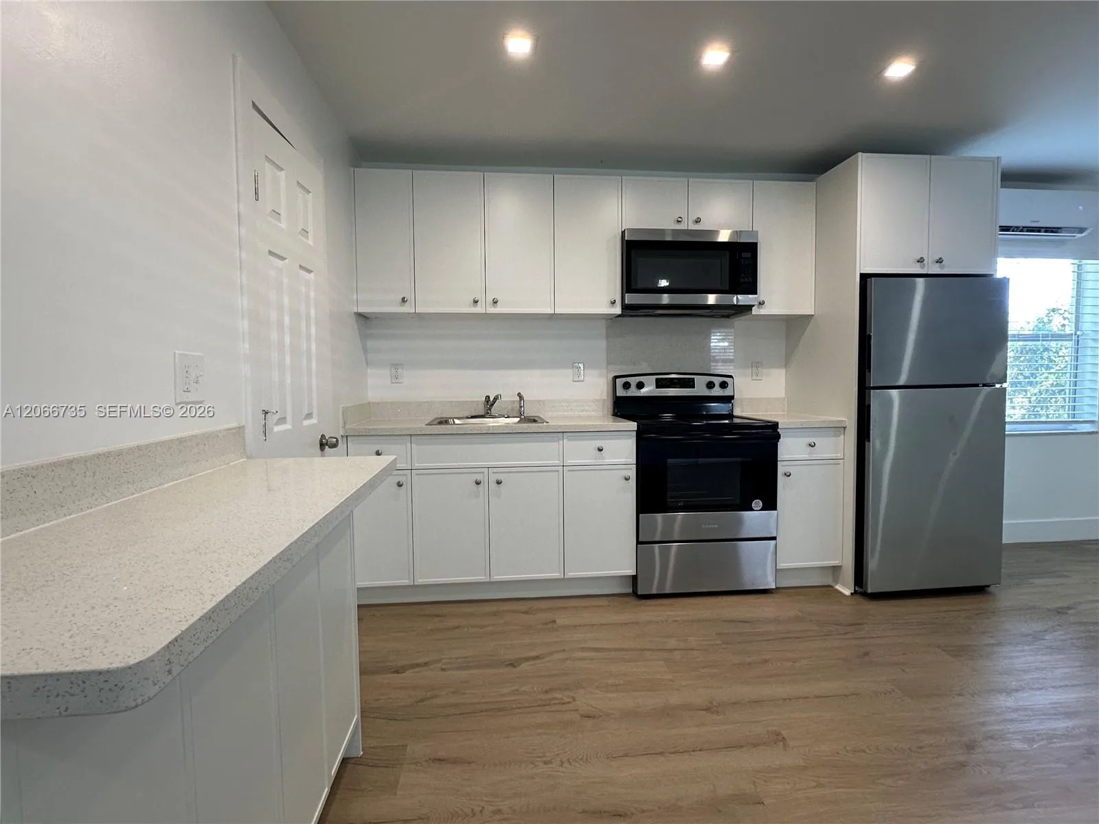 1413 N Dixie Hwy # 5, Fort Lauderdale, FL 33304 photo 4