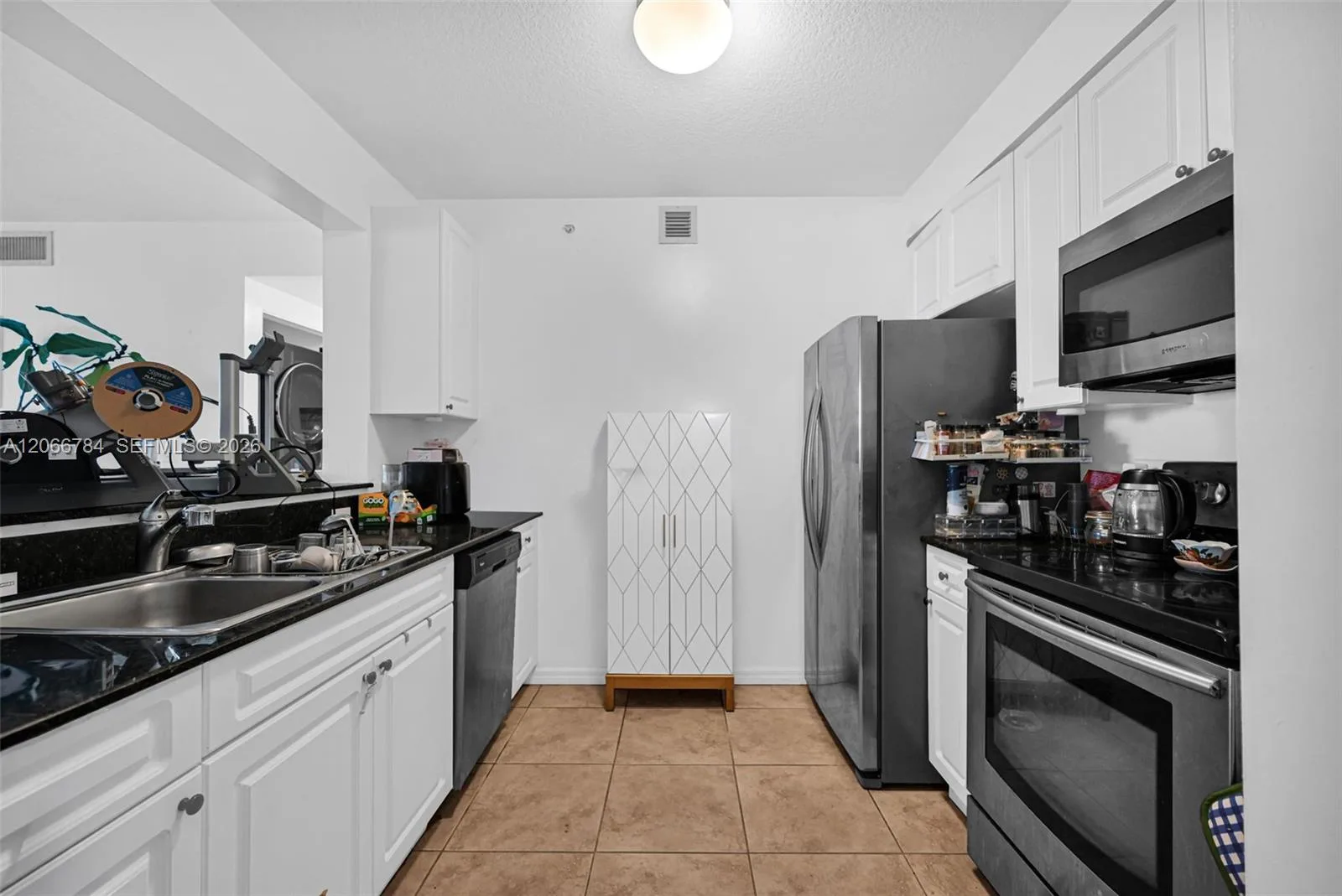 900 SW 8th St # 908, Miami, FL 33130 photo 12