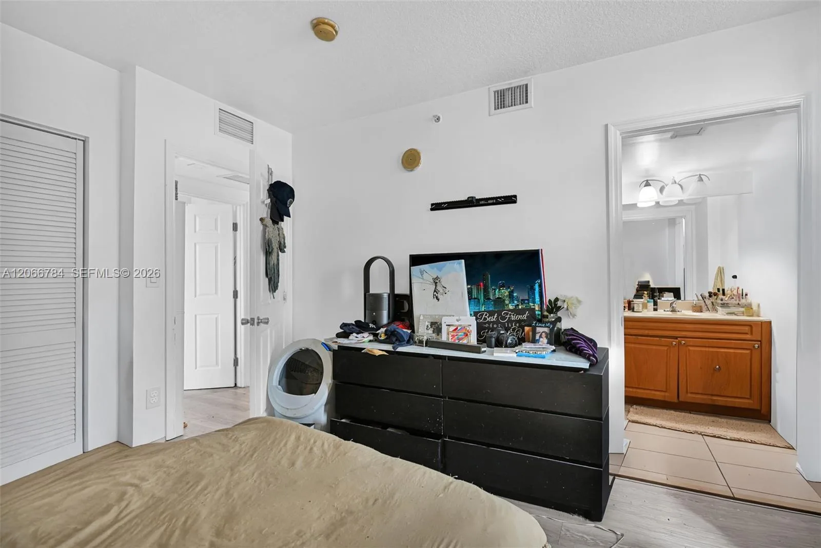 900 SW 8th St # 908, Miami, FL 33130 photo 13