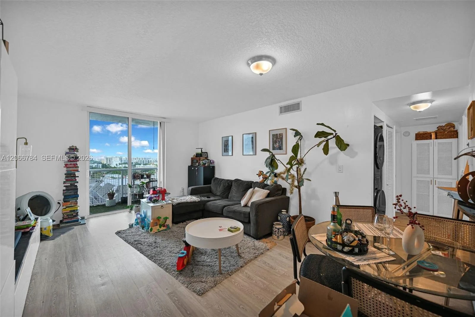 900 SW 8th St # 908, Miami, FL 33130 photo 9