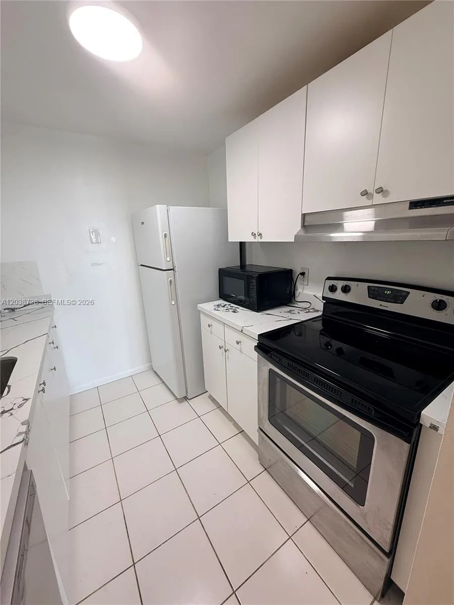 2350 NE 135th St # 802, North Miami, FL 33181 photo 3
