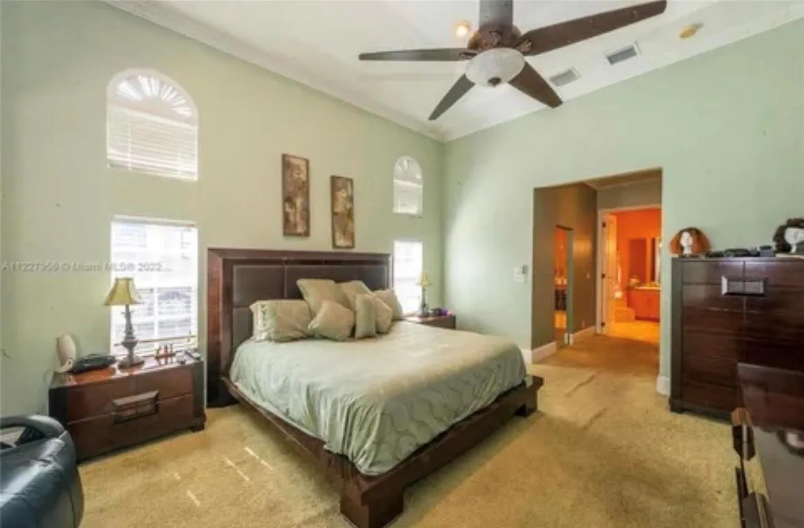423 NE 3rd Street, Pompano Beach, FL 33060 photo 10