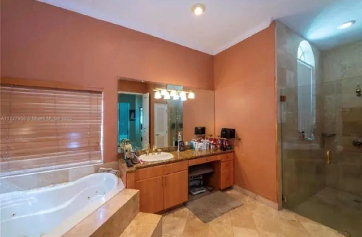 423 NE 3rd Street, Pompano Beach, FL 33060 photo 11