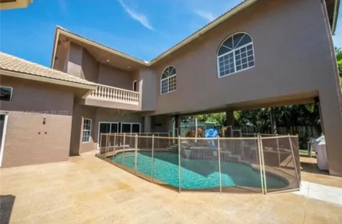 423 NE 3rd Street, Pompano Beach, FL 33060 photo 5