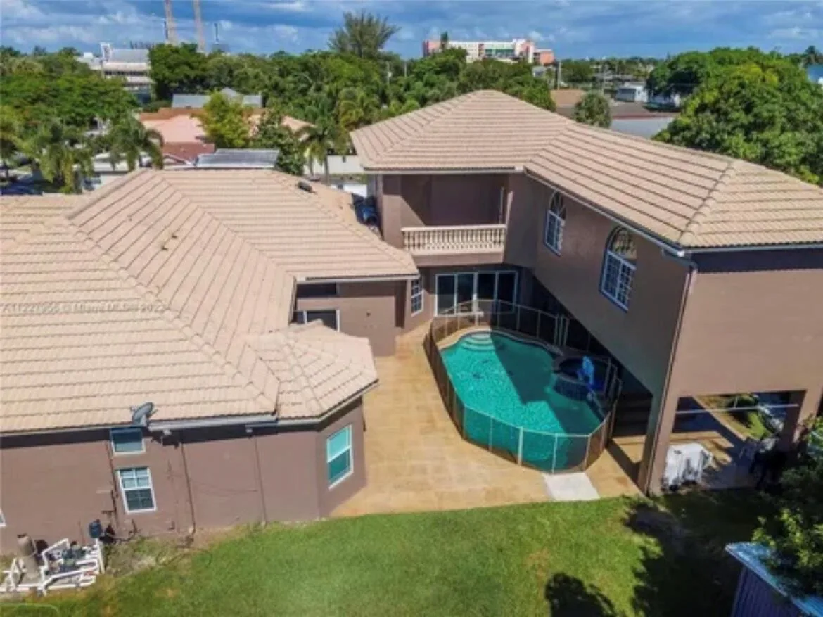423 NE 3rd Street, Pompano Beach, FL 33060 photo 7