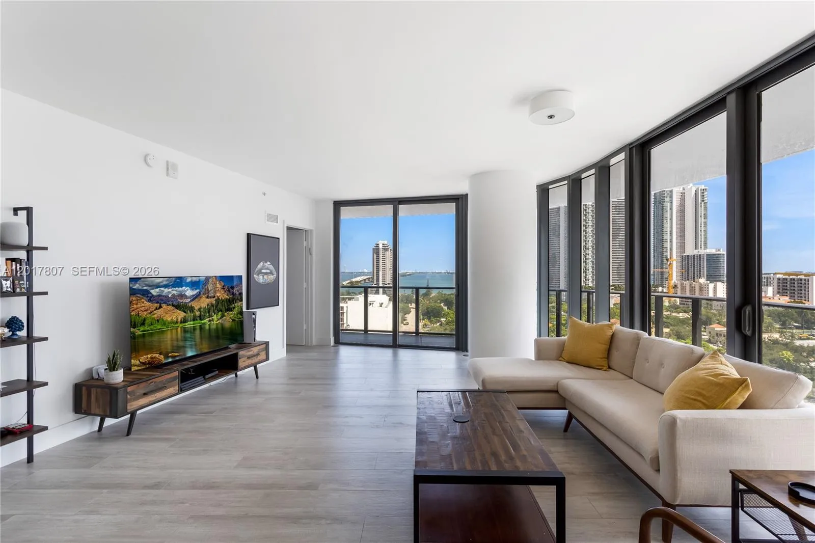 121 NE 34th St # 1204, Miami, FL 33137 photo 2