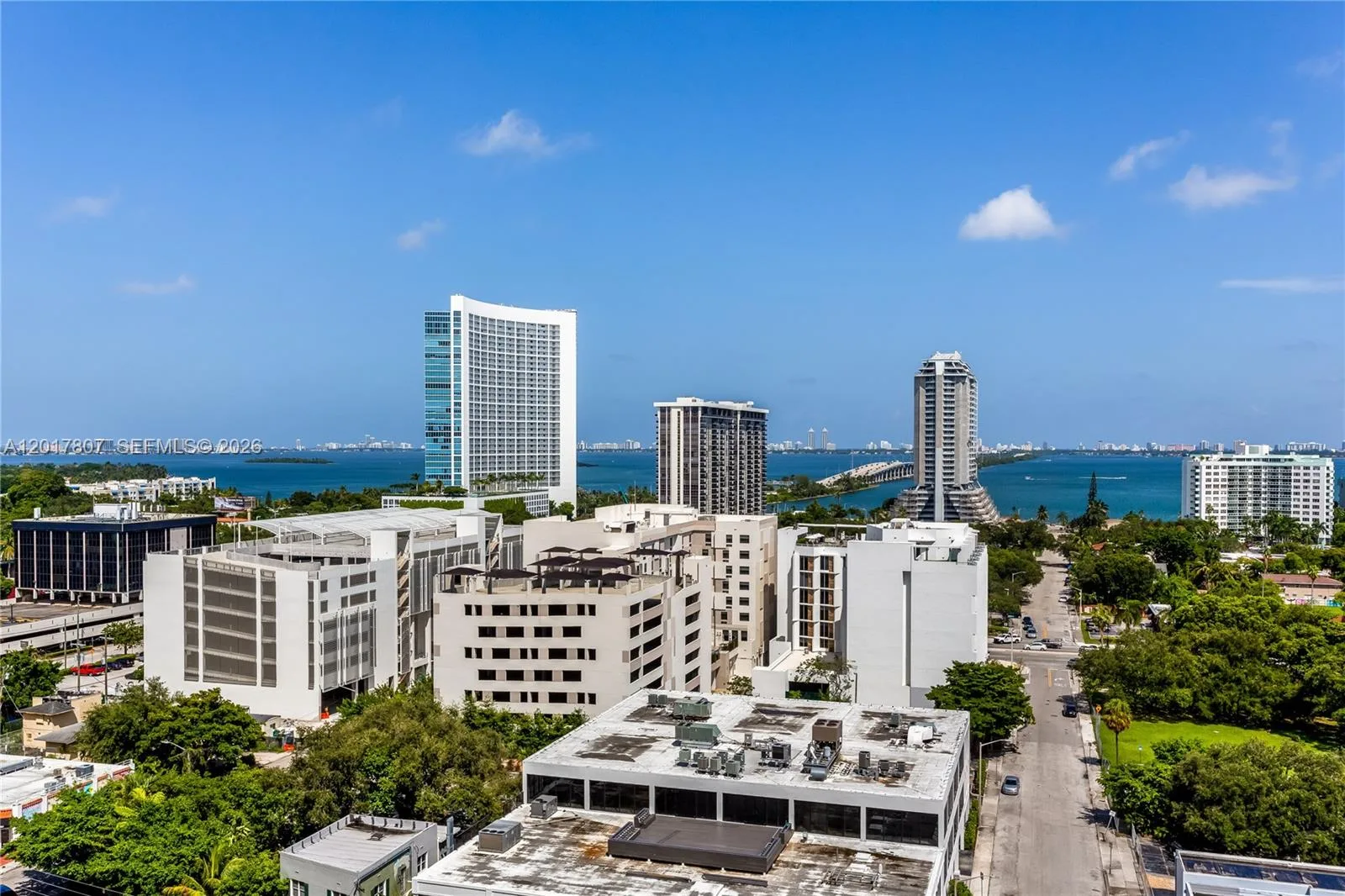 121 NE 34th St # 1204, Miami, FL 33137 photo 5