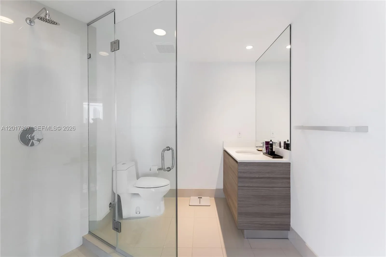 121 NE 34th St # 1204, Miami, FL 33137 photo 6