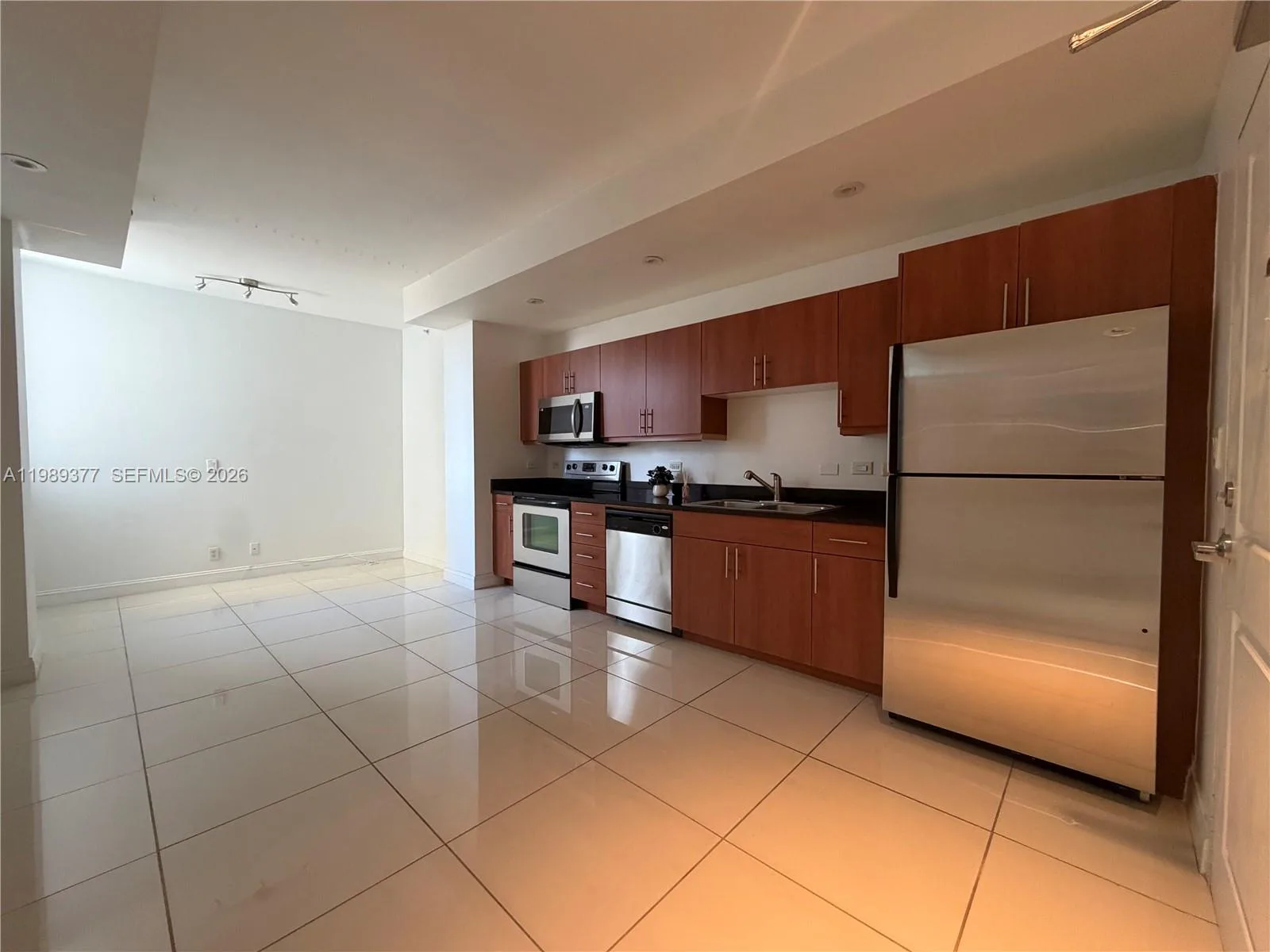 111 E Flagler St # 606, Miami, FL 33131