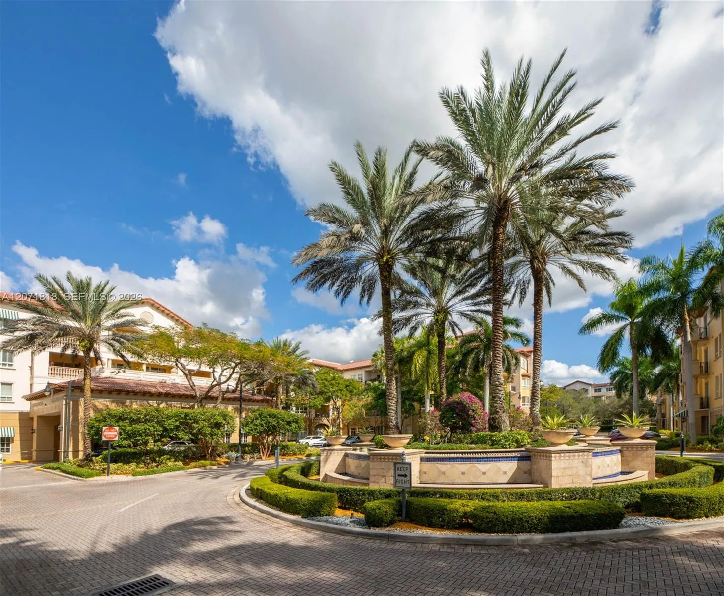 16135 Emerald Estates Dr # 165, Weston, FL 33331 photo 3