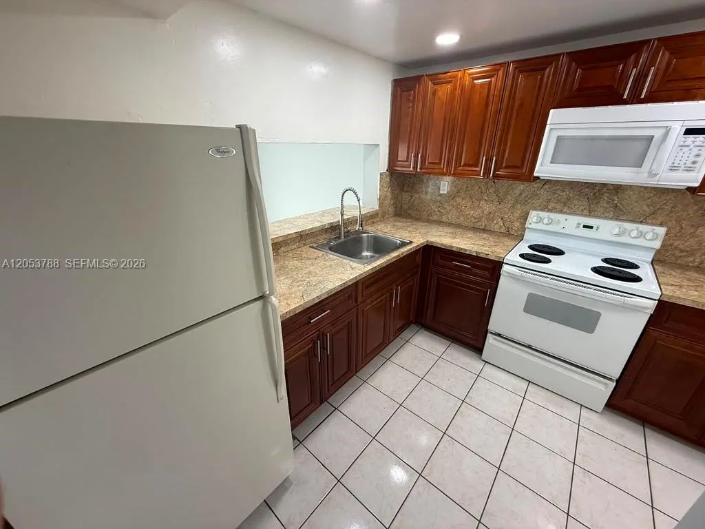 11780 SW 18th St # 521-2, Miami, FL 33175 photo 3