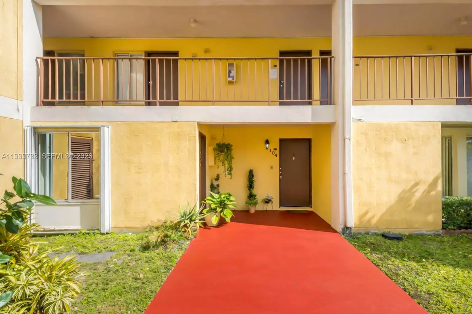 9210 Fontainebleau Blvd # 104, Miami, FL 33172 photo 3