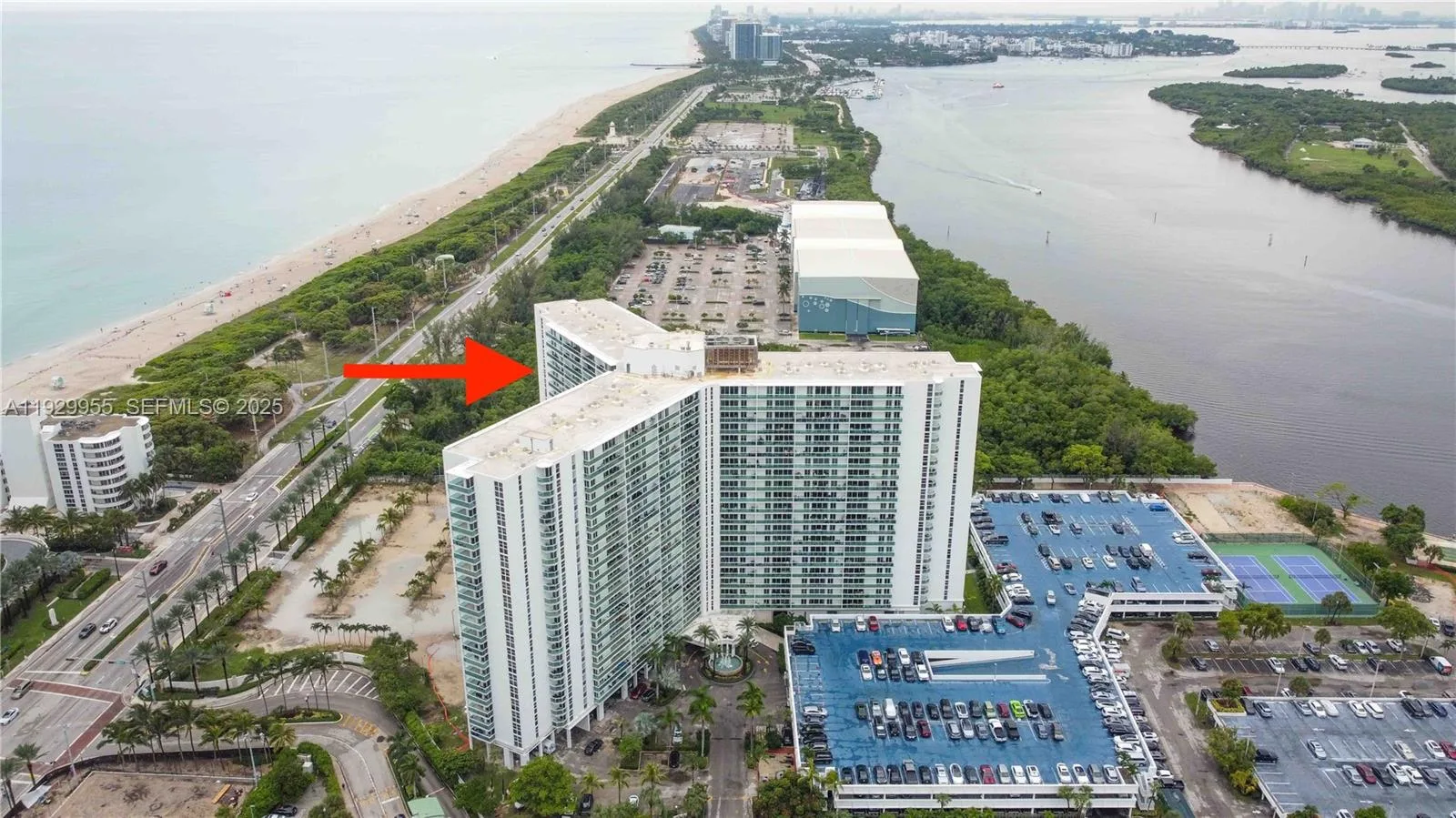 100 Bayview Dr # 2014, Sunny Isles Beach, FL 33160