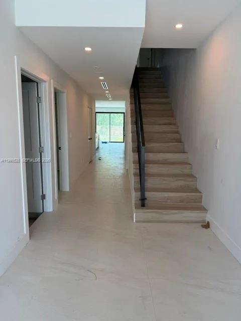 2800 SW 38th Ct, Miami, FL 33134 photo 4