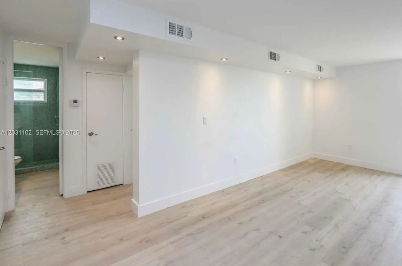301 Jefferson Ave # 3A, Miami Beach, FL 33139 photo 12