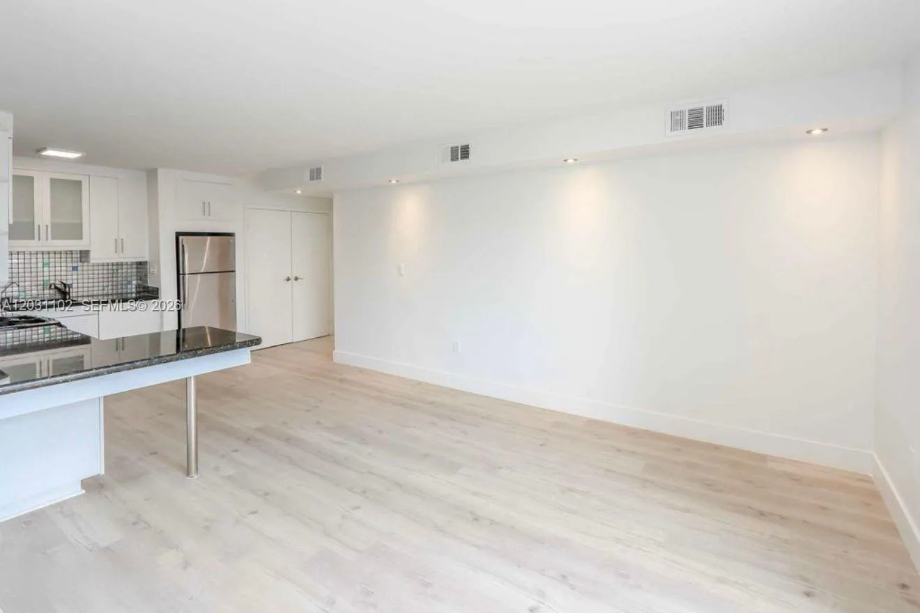 301 Jefferson Ave # 3A, Miami Beach, FL 33139 photo 5