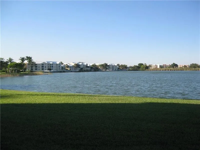 2647 NW 33rd Street # 2305, Oakland Park, FL 33309