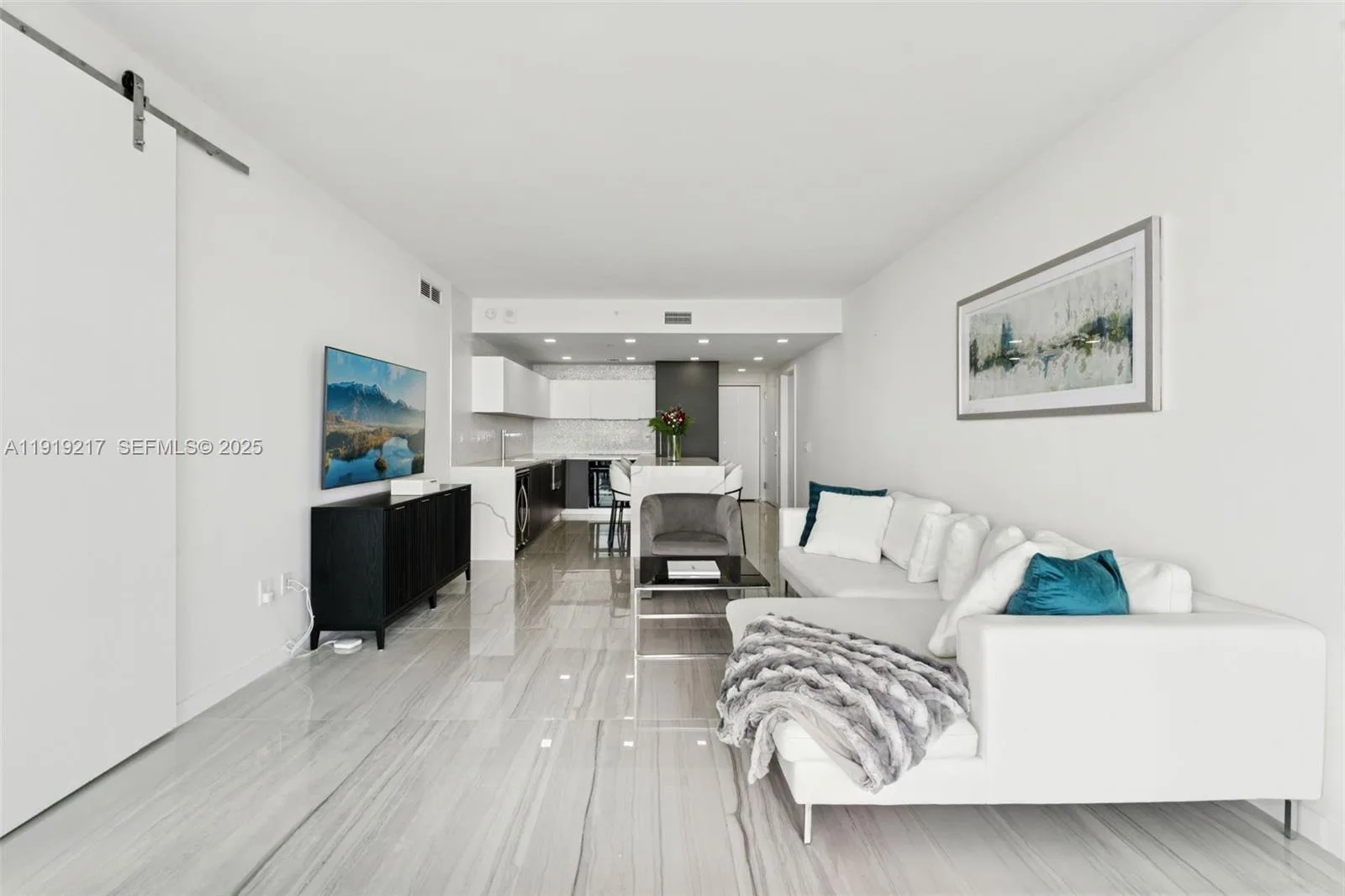 3131 NE 7th Ave # 4204, Miami, FL 33137 photo 11