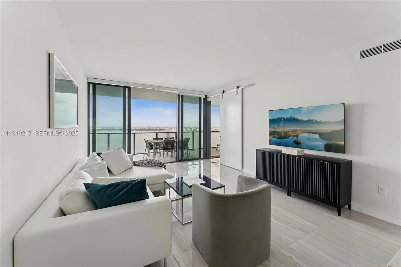 3131 NE 7th Ave # 4204, Miami, FL 33137 photo 4