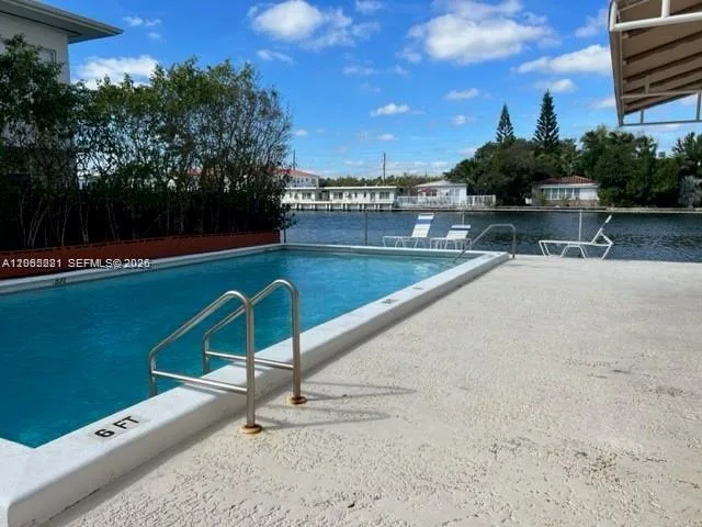 7900 Tatum Waterway Dr # 201, Miami Beach, FL 33141