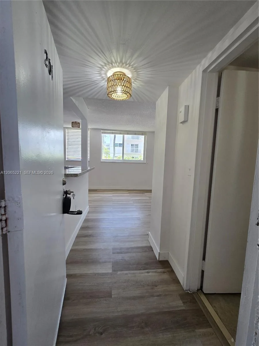 7900 Tatum Waterway Dr # 201, Miami Beach, FL 33141 photo 3