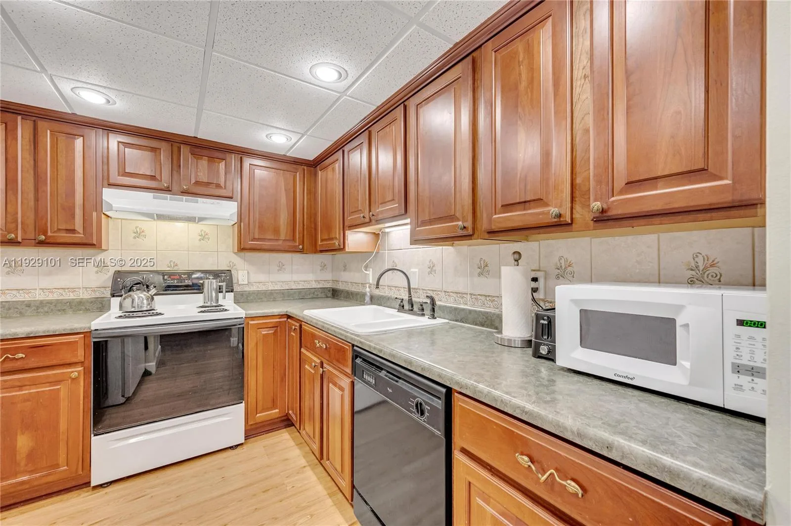 800 West Ave # 519, Miami Beach, FL 33139 photo 7