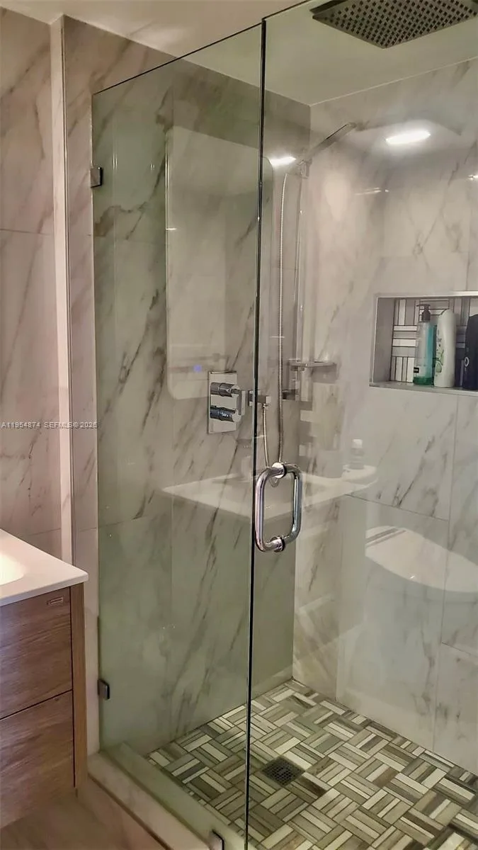 3600 Mystic Pointe Dr # 913, Aventura, FL 33180 photo 12