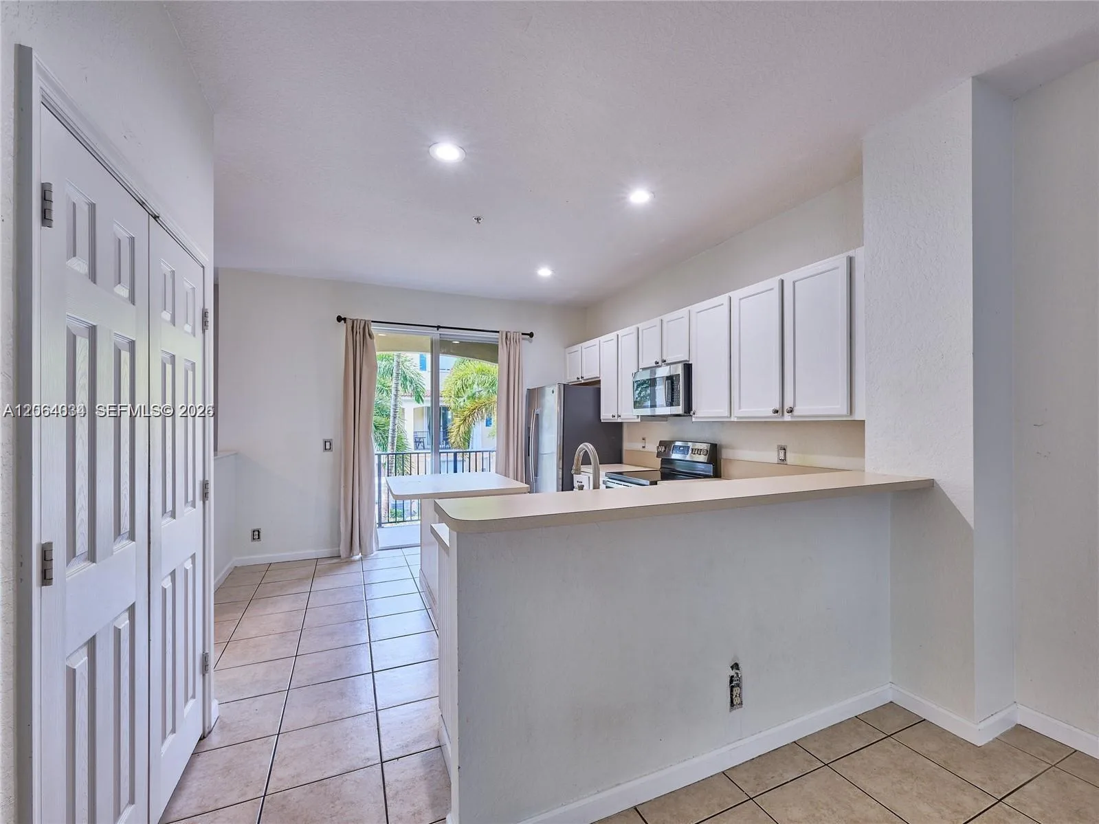 3182 N Greenleaf Cir, Boynton Beach, FL 33426 photo 2