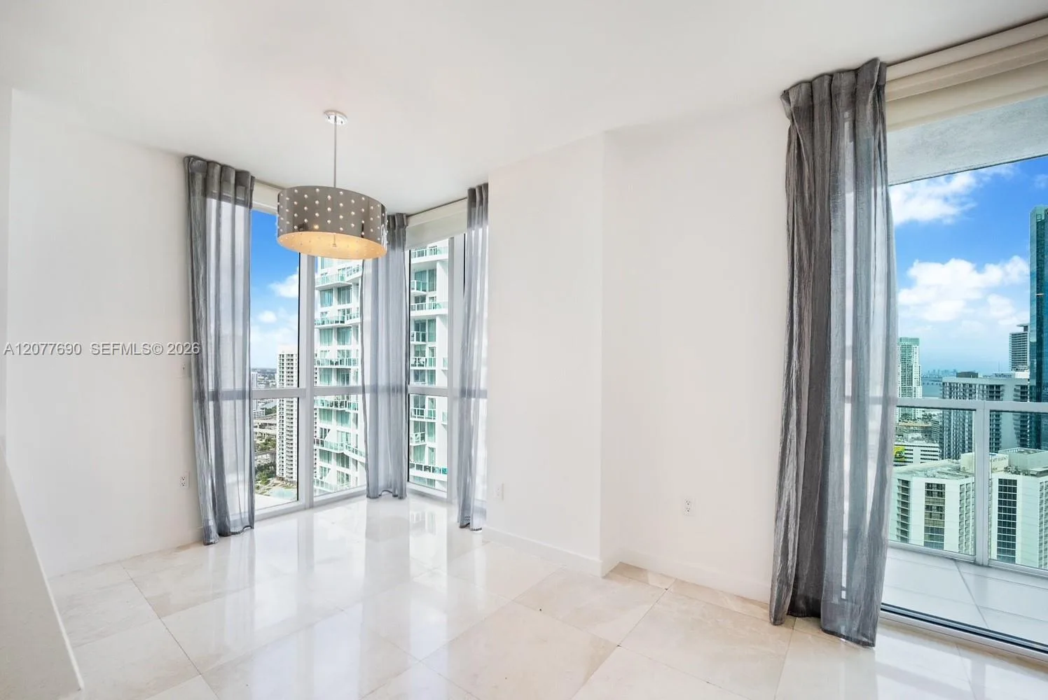 55 SE 6th St # 3901, Miami, FL 33131 photo 13