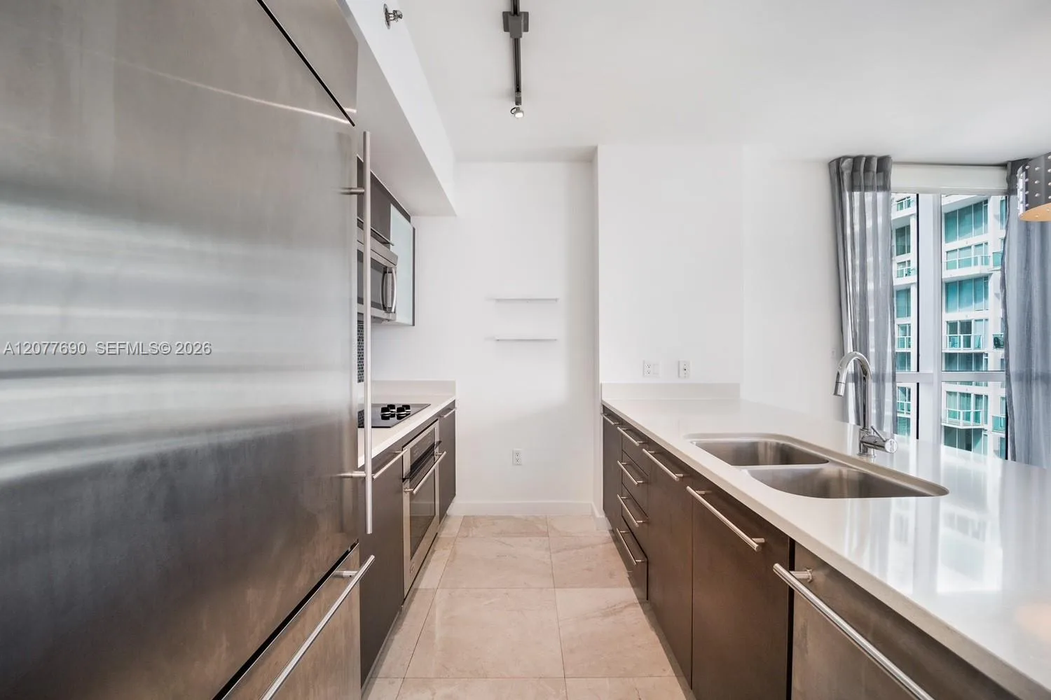 55 SE 6th St # 3901, Miami, FL 33131 photo 7