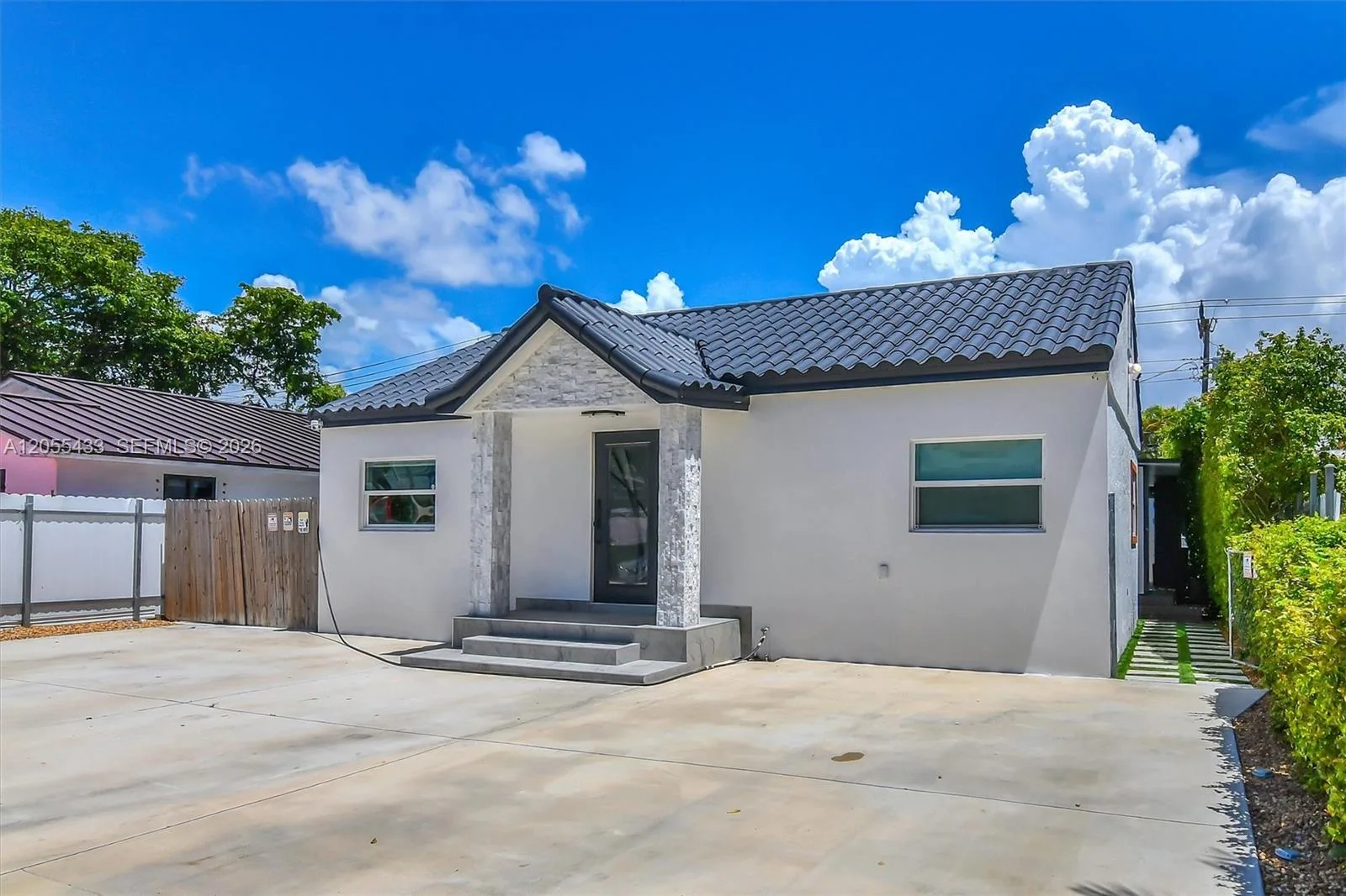 6575 SW 39th Ter, Miami, FL 33155