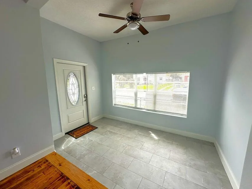 139 Alma Court, Fort Pierce, FL 34950 photo 4