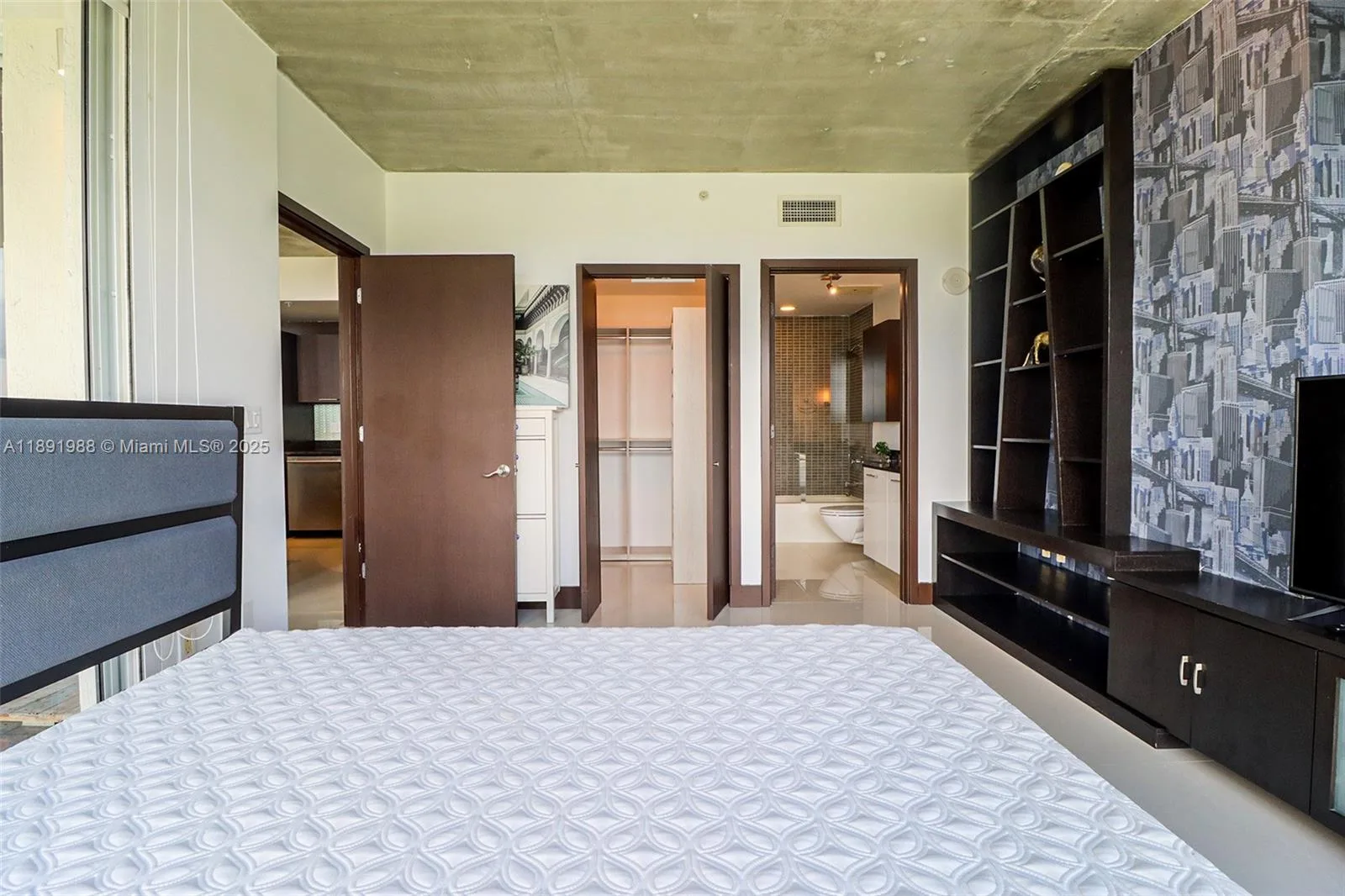 3451 NE 1st Ave # M0804, Miami, FL 33137 photo 10