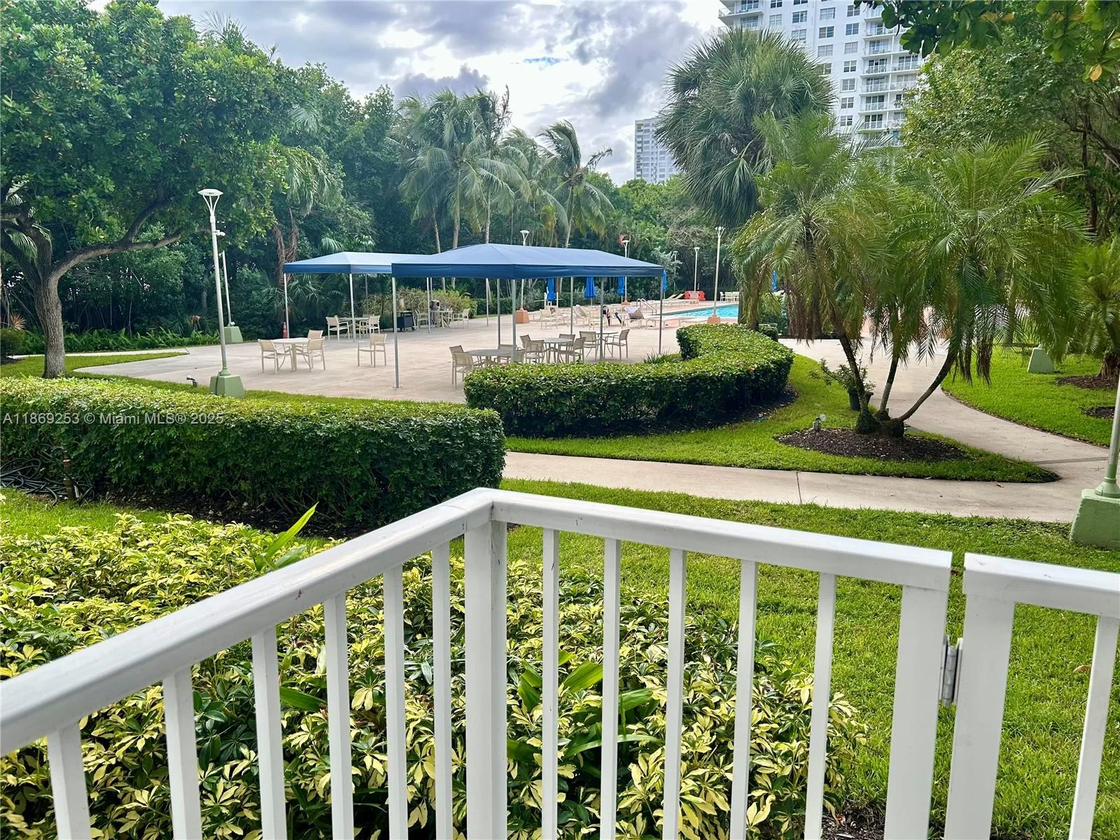 2851 NE 183rd St # 110E, Aventura, FL 33160