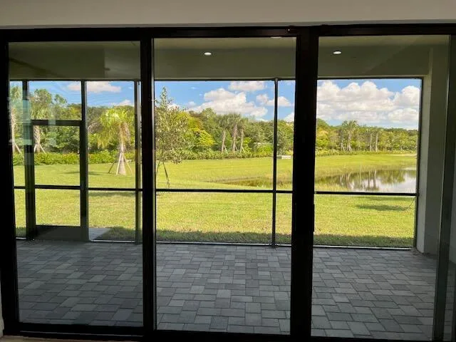 9741 Spruce Woods Drive, Boynton Beach, FL 33473 photo 13