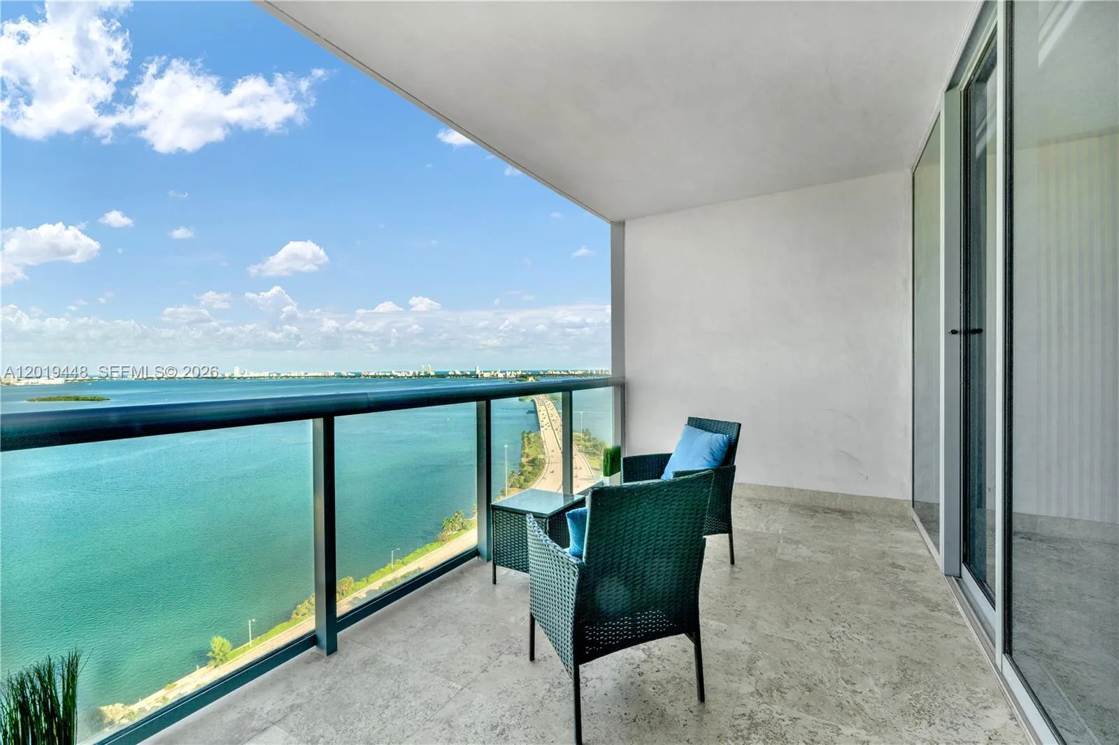 601 NE 36th St # 3010, Miami, FL 33137 photo 4