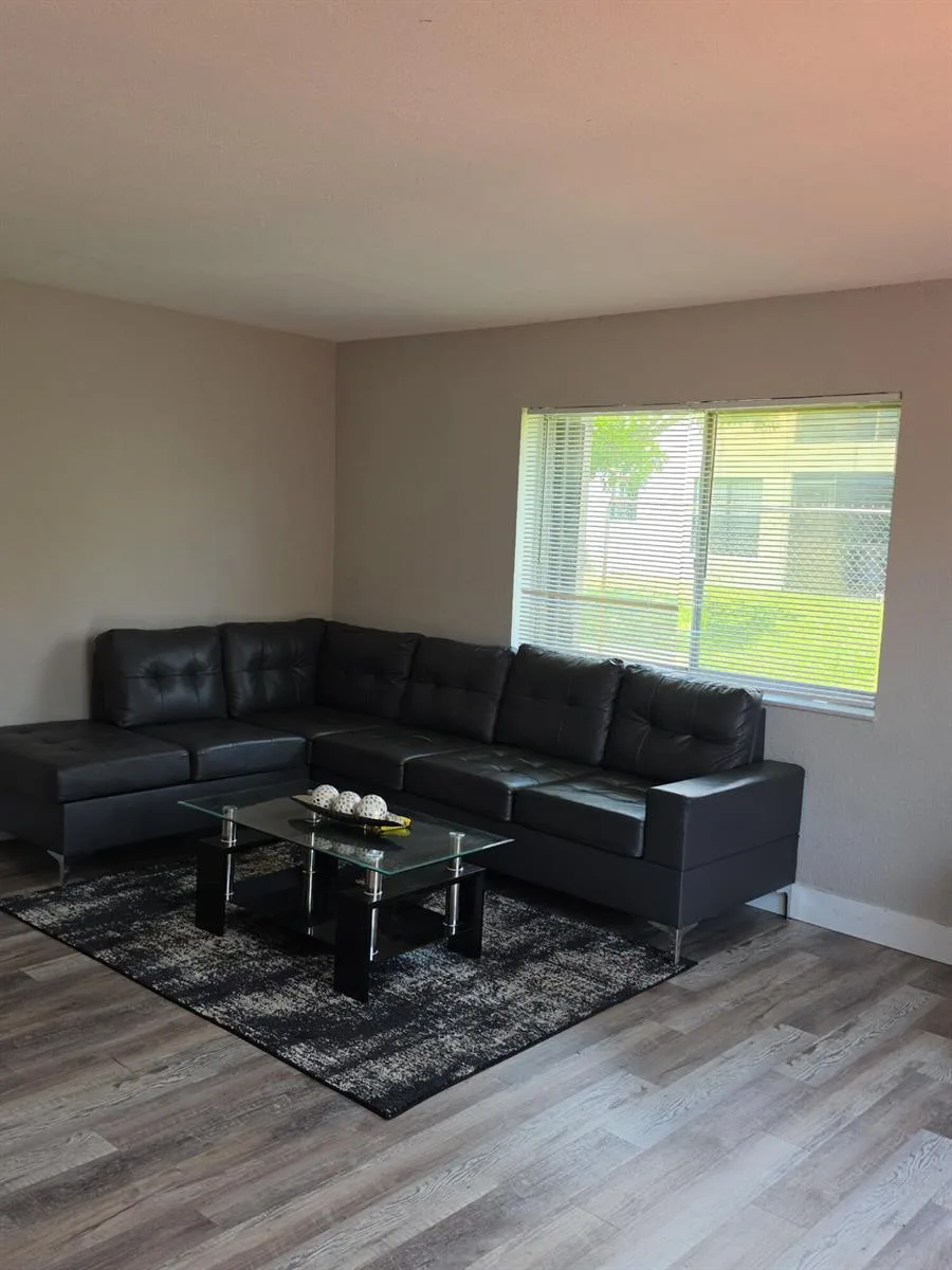 2110 Sherwood Forest Boulevard # 24, West Palm Beach, FL 33415 photo 2