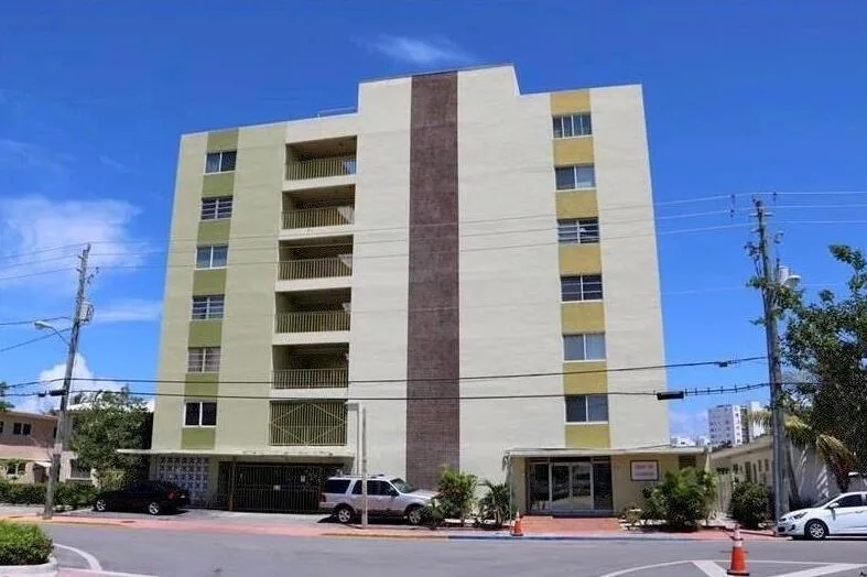 8001 Crespi Boulevard # 5c, Miami Beach, FL 33141