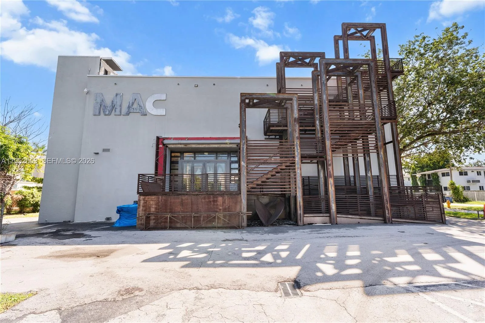 5960 SW 57th Ave, Miami, FL 33143