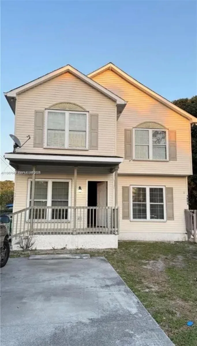 1604 SW 44th Ave, Fort Lauderdale, FL 33317