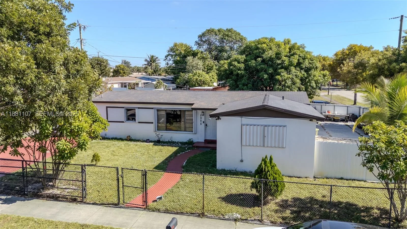 1375 NW 181st St, Miami Gardens, FL 33169