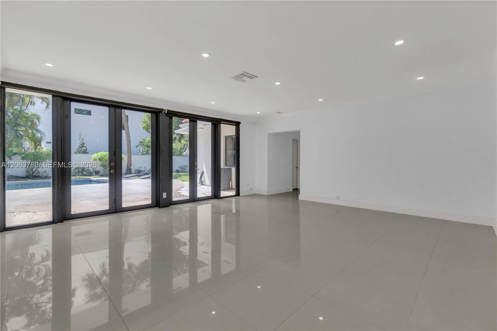 549 NE 12th Ave, Fort Lauderdale, FL 33301 photo 12