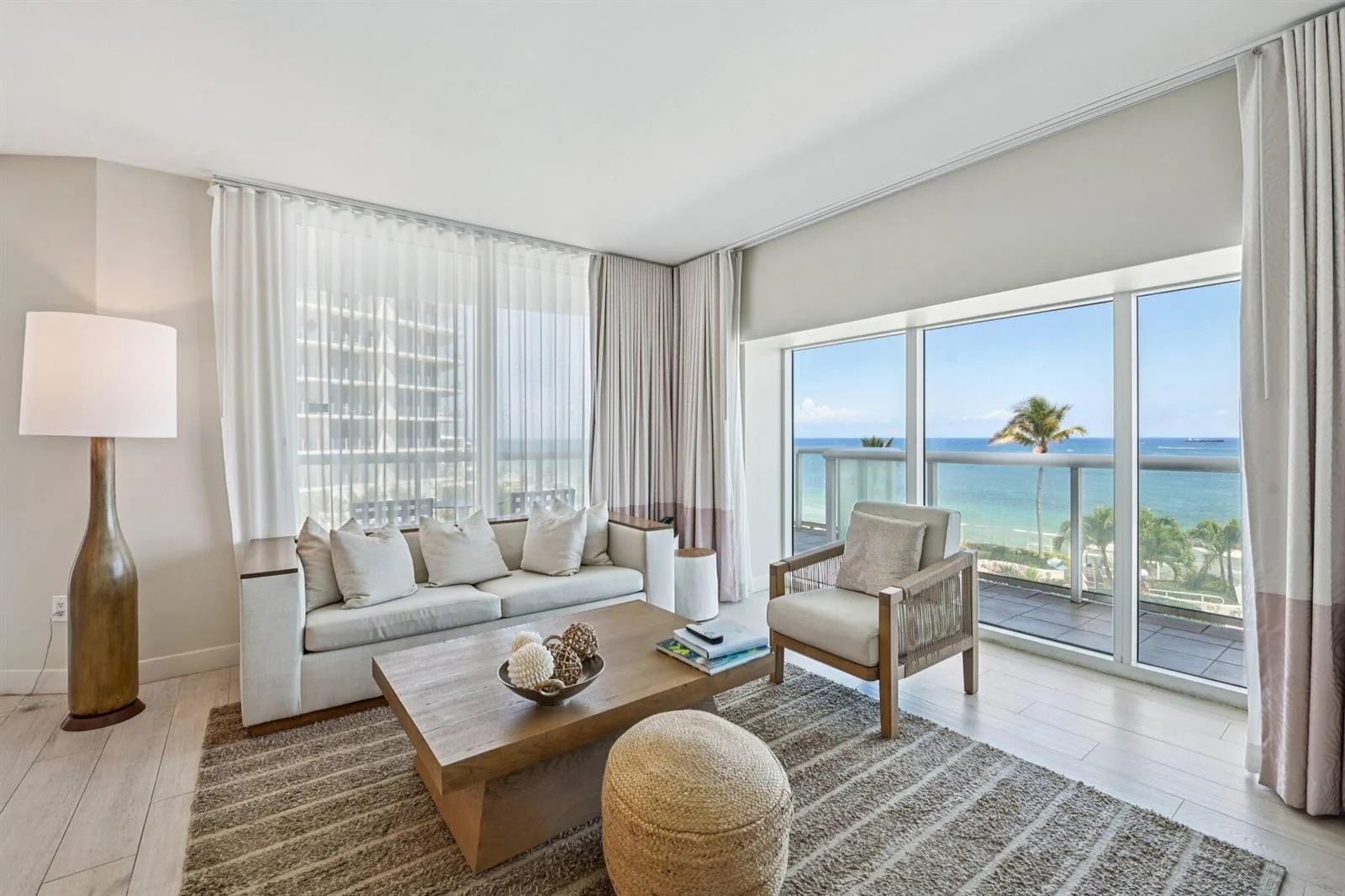 505 N Fort Lauderdale Beach Boulevard # 818, Fort Lauderdale, FL 33304